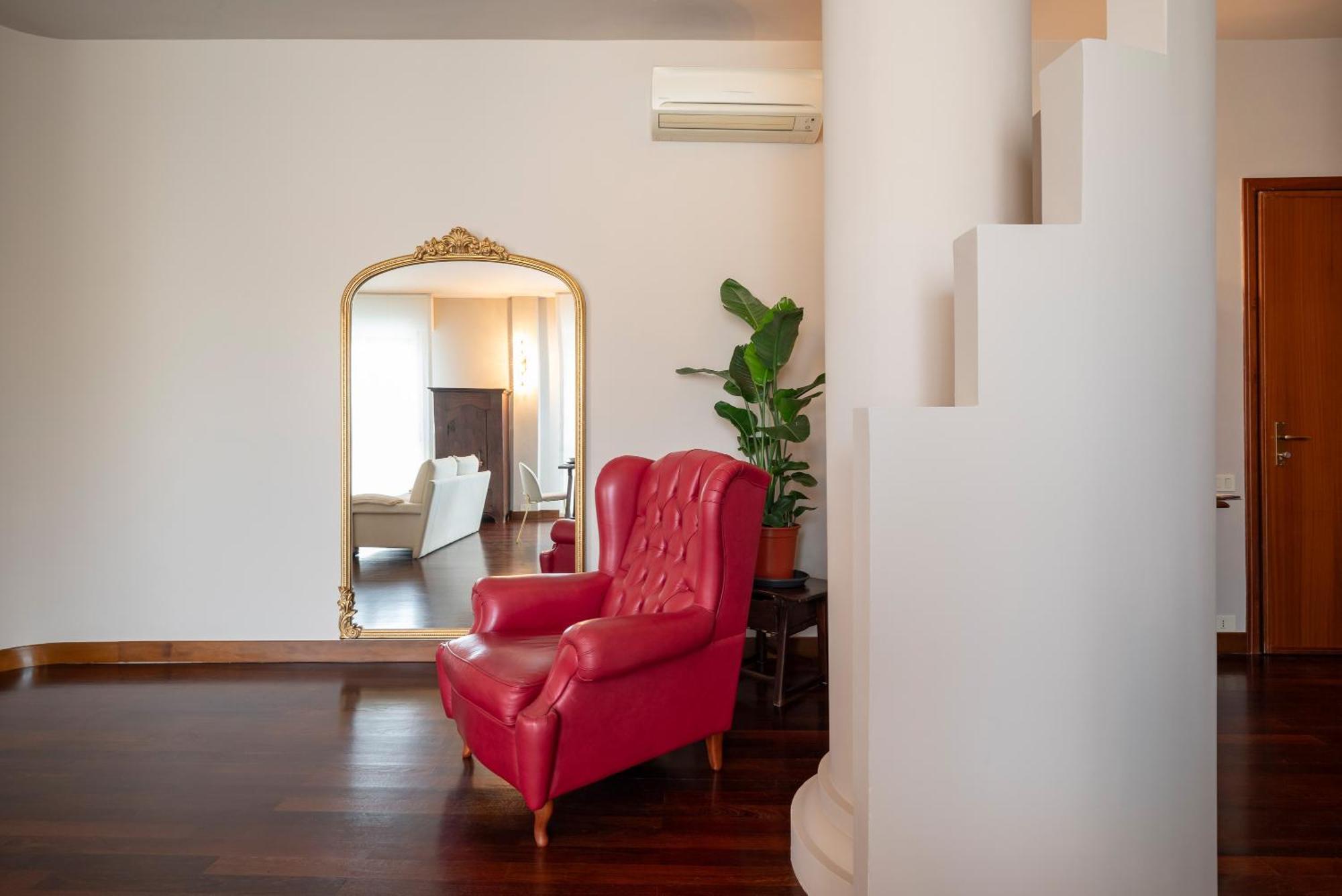 Porta Nuova Apartment